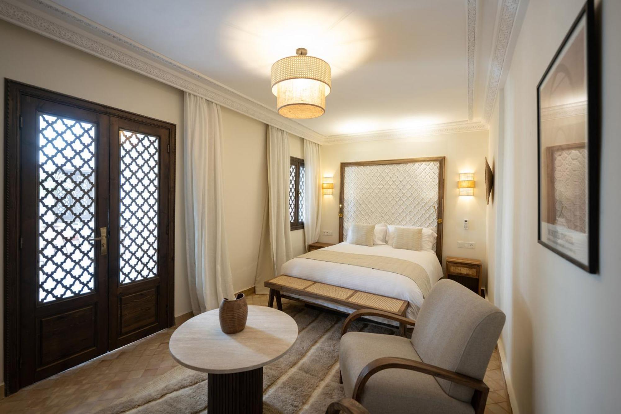 Deluxe Junior Suite,1756832802:JPEG